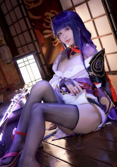三男一女吃奶添下面视频