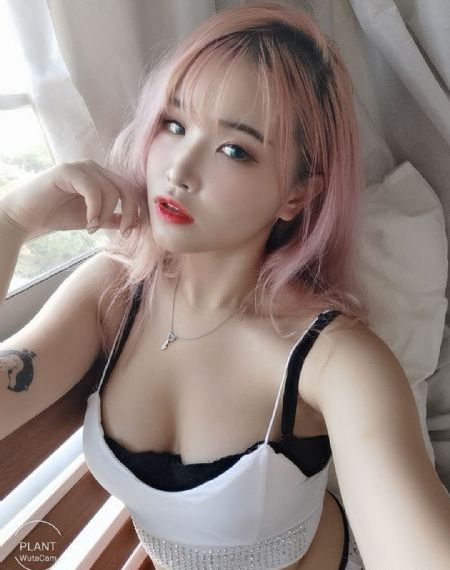《红颜》